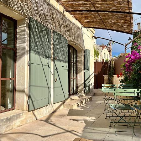 Maison De Village Fontvieille Bagian luar foto