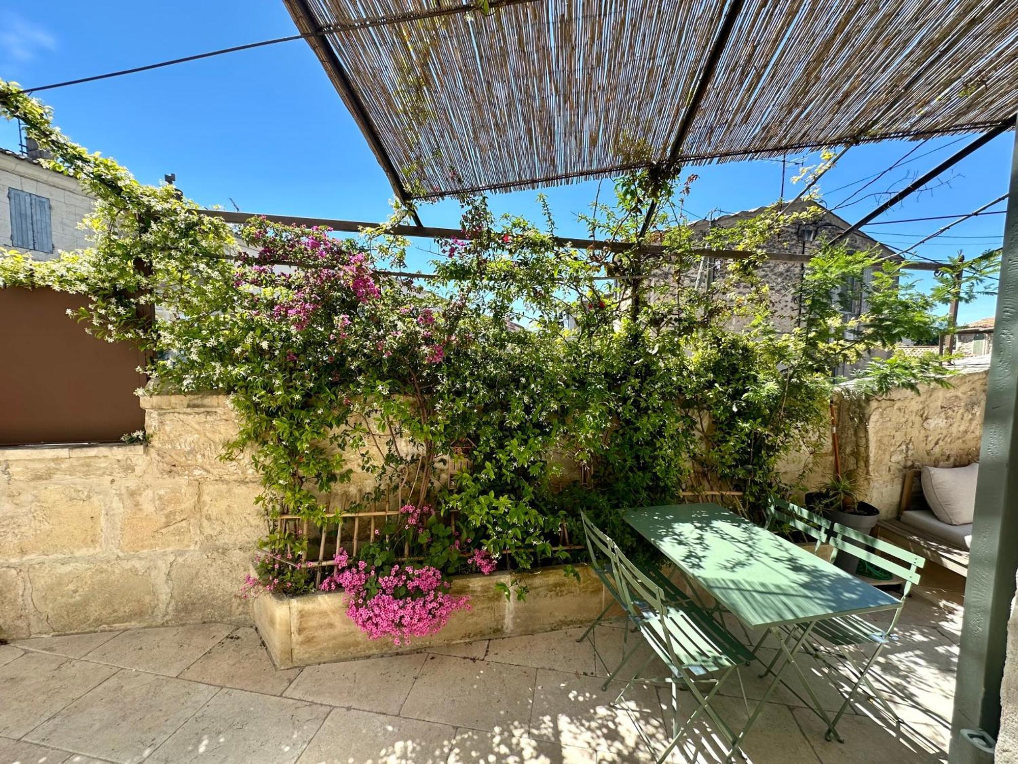 Maison De Village Fontvieille Bagian luar foto